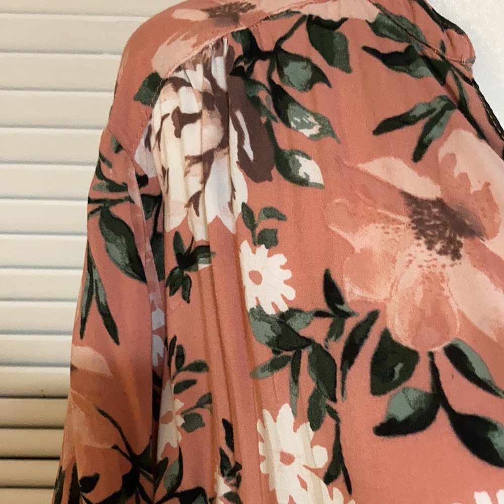 EUC Torrid Harper Multicolor Floral Blouse Plus Size 3X - Picture 7 of 11